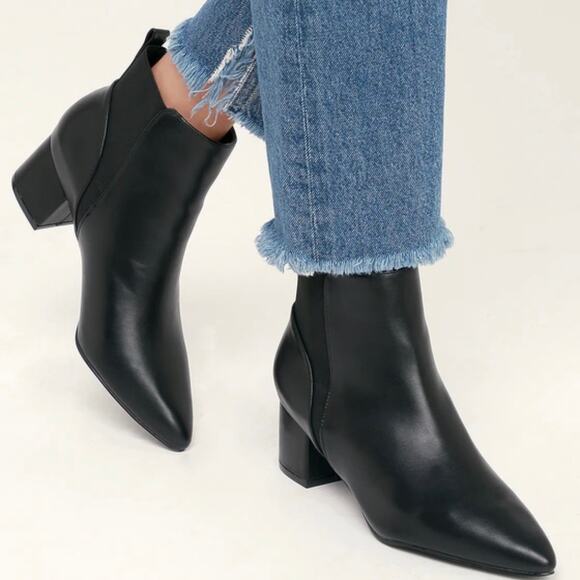 NWOB Lulus Chase Black Pointed Toe Booties Women's Size 8 - Picture 2 of 11